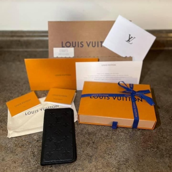 AUTHENTIC Louis Vuitton XS Max Folio Case - Picture 2 of 2